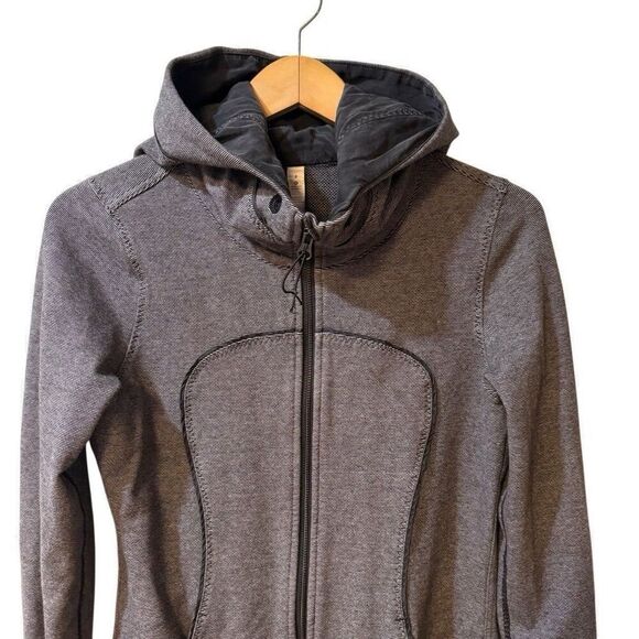 Sold  - Picture 3 of 11